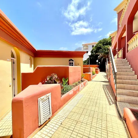 Oceano Y Sol, Bonito Apartamento En Tenerife Sur, Cerca De La Playa Apartmán *